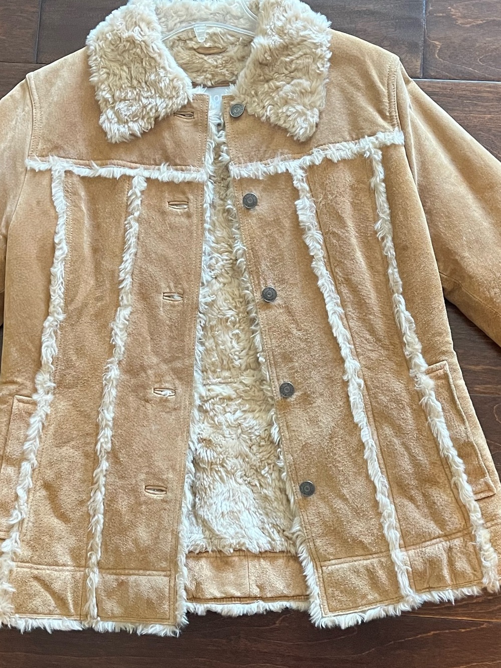 TRUE VINTAGE 1970’s (1974) EC WILSON’S BROWN TAN SUEDE SHEEPSKIN COAT SIZE SMALL